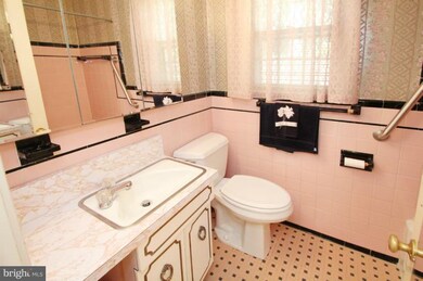 1505 Red Oak Dr, Silver Spring, MD 20910 - photo 7