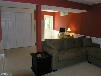 12960 Pinecrest View Ct, Herndon, VA 20171 - photo 5