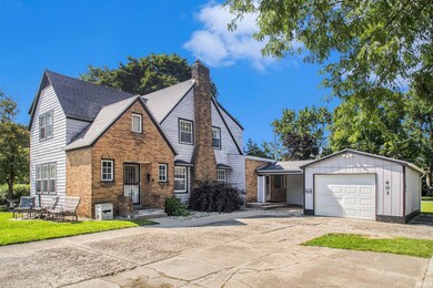 401 Myrtle St, Elkhart, IN 46514 - photo 2