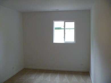 79 Sparrow Rd, Carpentersville, IL 60110 - photo 6