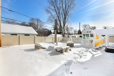 1226 N Main St, Naperville, IL 60563 - photo 7