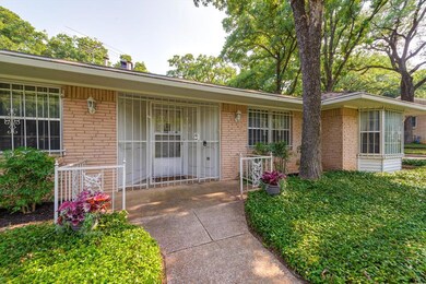 712 King Dr, Bedford, TX 76022 - photo 6