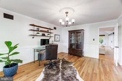 1217 Old Stable Rd, McLean, VA 22102 - photo 4