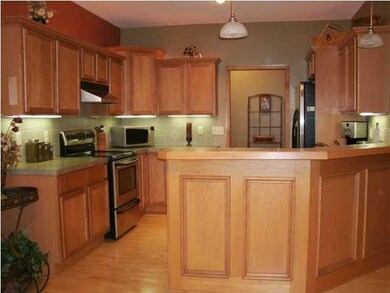 Beautiful Kitchen thats has real maple cabinets an