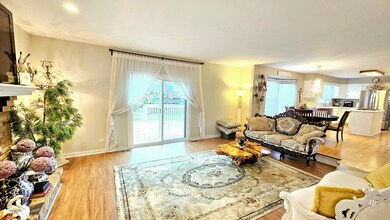 2220 Crabtree Ln, Algonquin, IL 60102 - photo 2