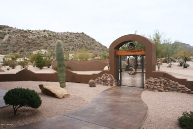 Front Courtyard With Mountain Views