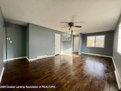 1729 Reo Rd, Lansing, MI 48910 - photo 7