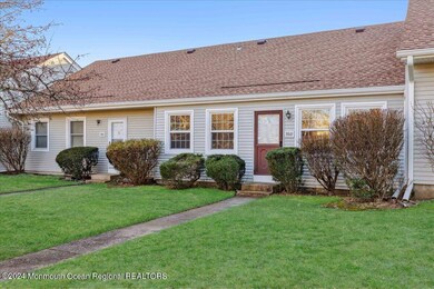 02-95d Halls Croft Rd, Freehold, NJ-2