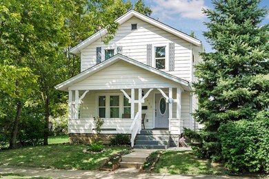 3 - 622 Sheldon Front