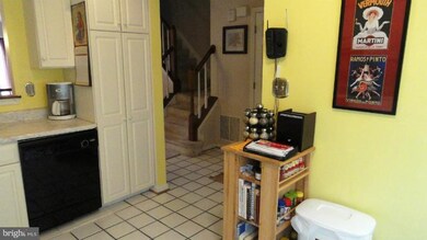 8916 Harkate Way, Randallstown, MD 21133 - photo 6