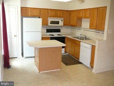 411 Greentree Cir, Abingdon, MD 21009 - photo 3