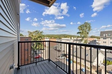 27 Middle St unit 2, Waltham, MA 02451 - photo 3