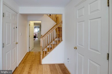 9020 Falcon Glen Ct, Bristow, VA 20136 - photo 3