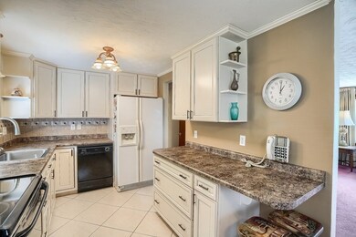 4 Woodcliff Rd, Holbrook, MA 02343 - photo 2