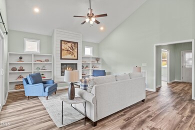 19-9484 S Beaver Creek Way20230322_0019