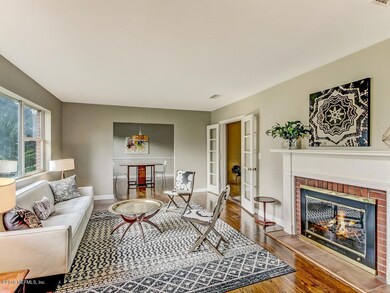 1353 Live Oak Ln Jacksonville-011-41-Liv