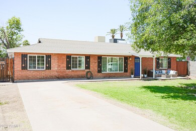 3623 E Weldon Ave Phoenix AZ 85018 X-4