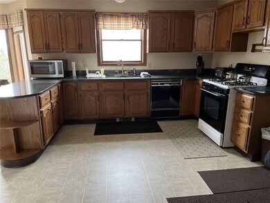 79 Burlingame Rd, Smithfield, RI 02917 - photo 5