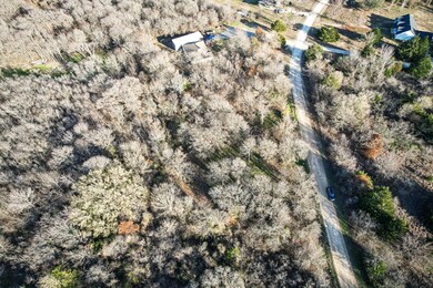 823 SE County Road 3048, Mildred, TX 75109 - photo 3