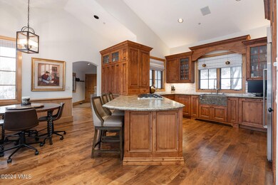 1715_cordillera_interior_kitchen