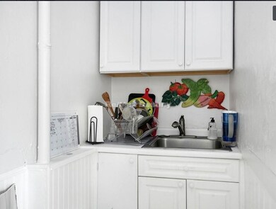 422 Norfolk St unit 3, Somerville, MA 02143 - photo 7