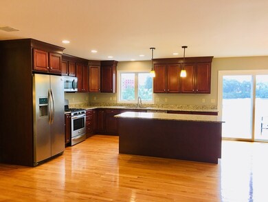 24 Arcadia Blvd, Springfield, MA 01118 - photo 5