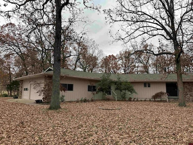 1761 Fairway Dr, Mountain Home, AR 72653 - photo 2