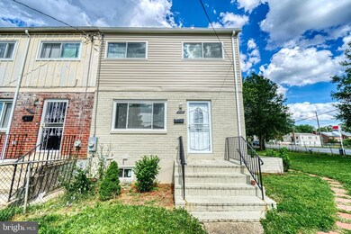 2101 Columbia Place, Hyattsville, MD 20785 - photo 2