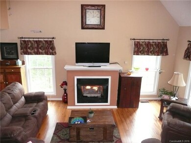 Light & Bright with Vaulted Ceiling