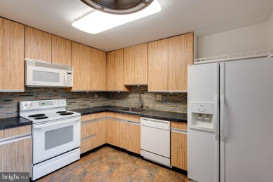 10 Rittenhouse Ct unit 184, Chesterbrook, PA 19087 - photo 6