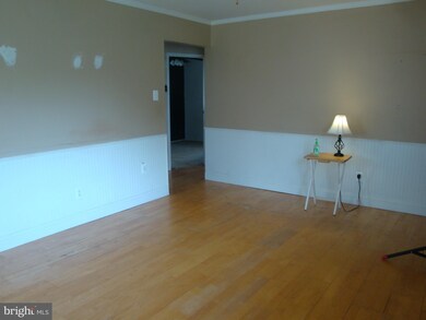 100 Martin Dr, Manassas Park, VA 20111 - photo 4