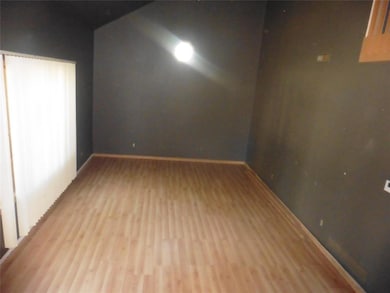 1820 Richmond Ave, Ottumwa, IA 52501 - photo 3