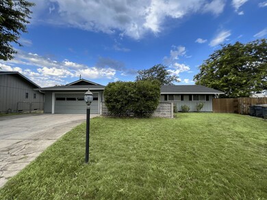 2365 Jubilant Ave, Medford, OR 97504 - photo 4