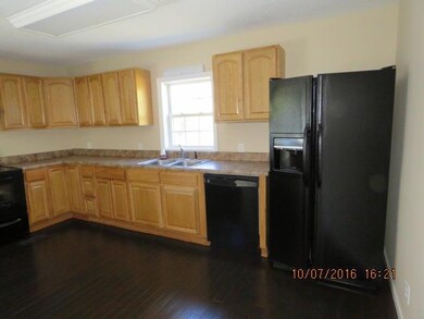 1027 Lake Rd, Tunnel Hill, GA 30755 - photo 4