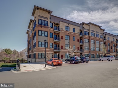 Flats At Metrowest Condominiums unit 5-106, Fairfax, VA 22031 - photo 3