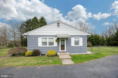 897 Old Schuylkill Rd, Pottstown, PA 19465 - photo 3