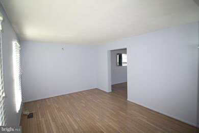 9412 Painted Tree Dr, Randallstown, MD 21133 - photo 3