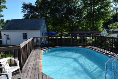 564 Lexington St, Waltham, MA 02452 - photo 5