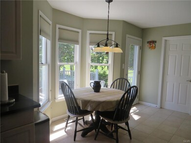 792 Hunter Rd, Easton, PA 18040 - photo 3