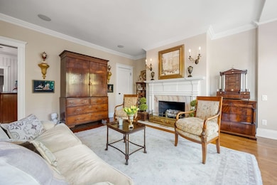 250 Commonwealth Ave unit 6, Boston, MA 02116 - photo 2