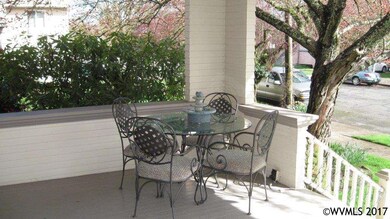 824 Ferry St SW, Albany, OR 97321 - photo 3