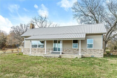 10059 N Highway 16, Elkins, AR 72727 - photo 3