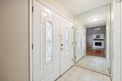 904 Golfview Dr, Richmond, TX 77469 - photo 5