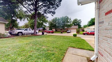 7410 Breccia Dr, Houston, TX 77041 - photo 3