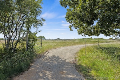 100 N Colbert Rd, Davis, OK 73030 - photo 5