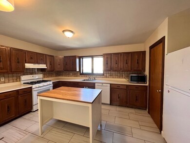 207 Lowell St unit 2, Somerville, MA 02144 - photo 4