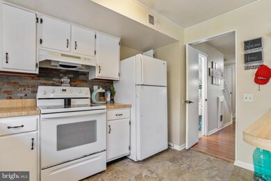 5749 Sunset View Ln, Frederick, MD 21703 - photo 4