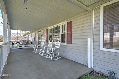 194 Spring Dr, Johnson City, TN 37601 - photo 5
