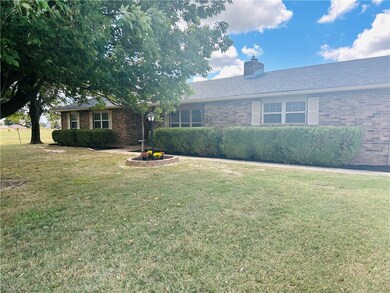 1281 Klenc Rd, Tontitown, AR 72762 - photo 4