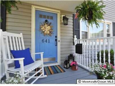 641 Brookside Dr, Belford, NJ 07718 - photo 2